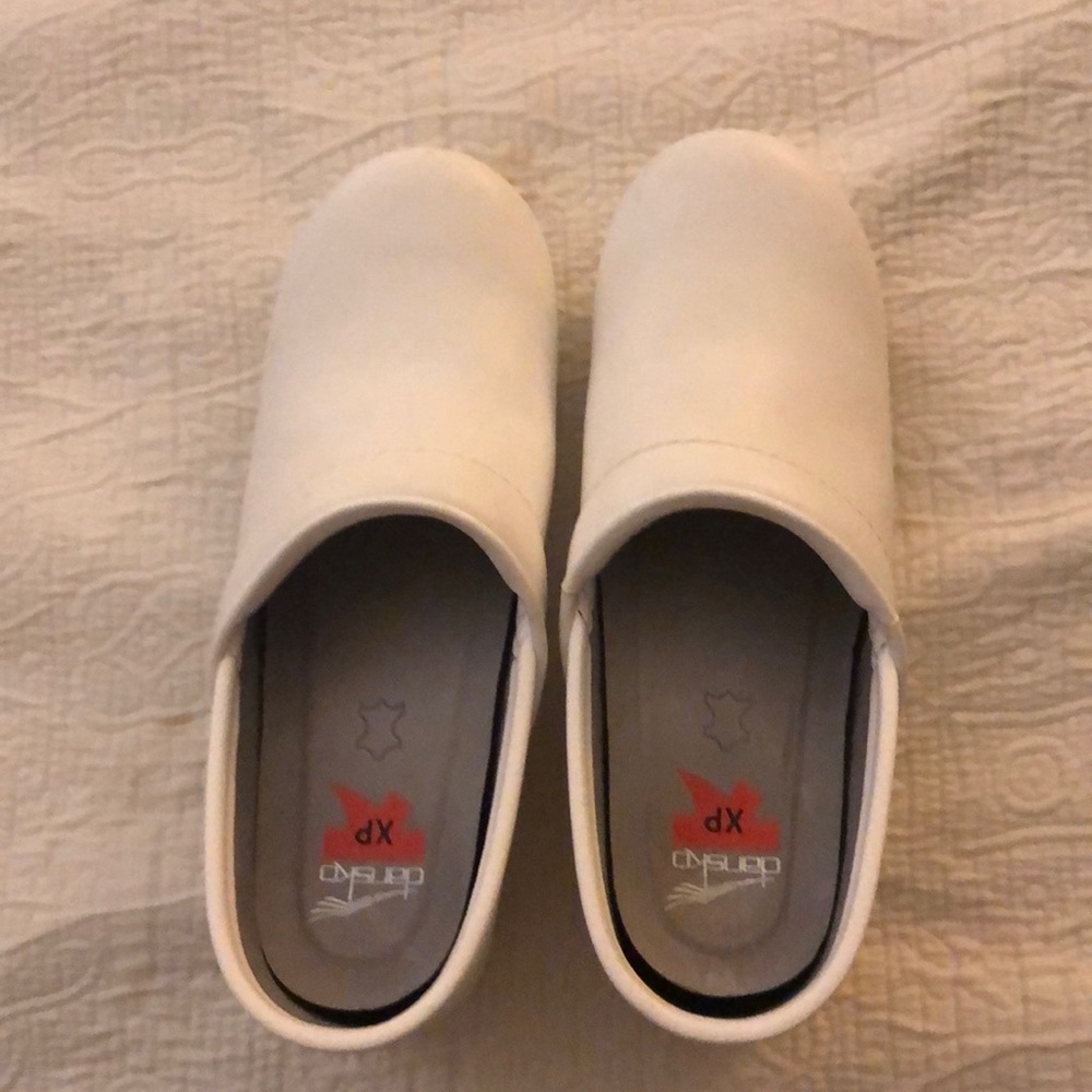 White Danskos